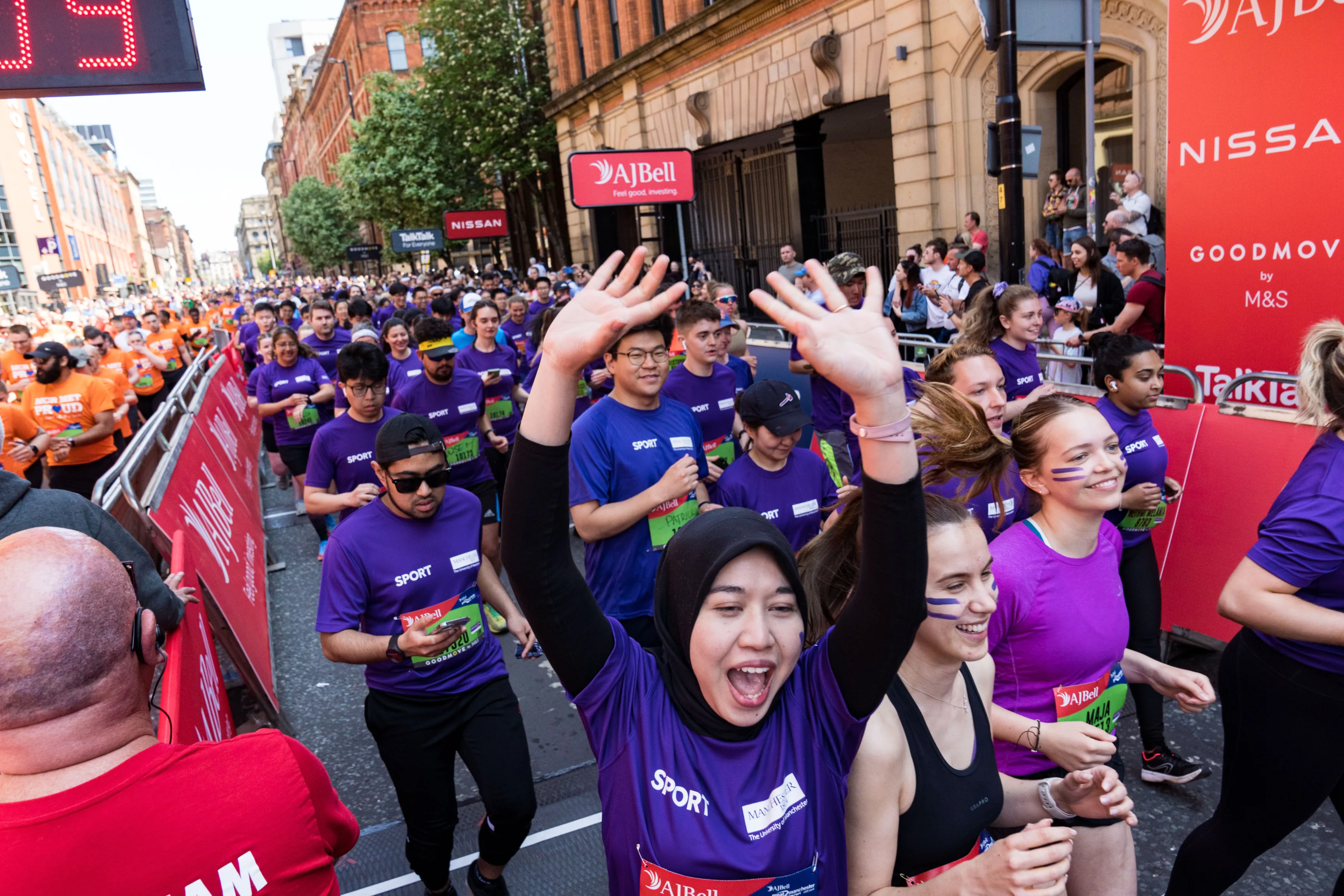 Image of participants at Great North Run 10K